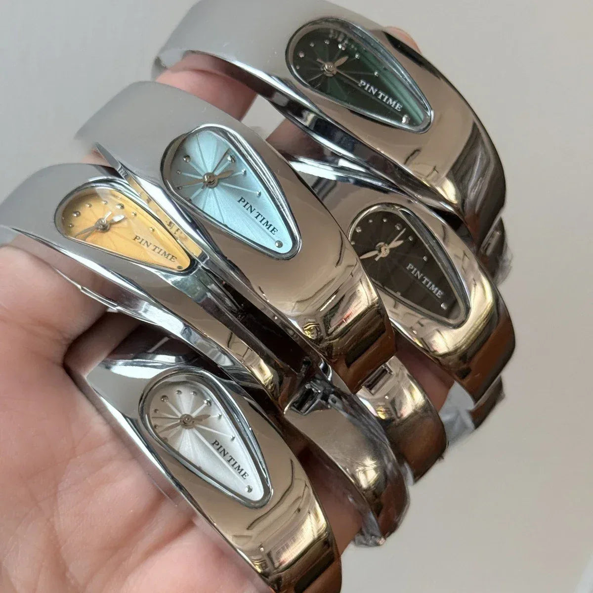 Teardrop Bracelet Watch for Women | Millennium Wind Light Luxury Iced Out Watch | Senior Sense Antique Quartz Clock | Female Couple Gift | Caratix - CaratixJewelry